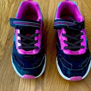 Kids lite up Stride Artie Sneakers